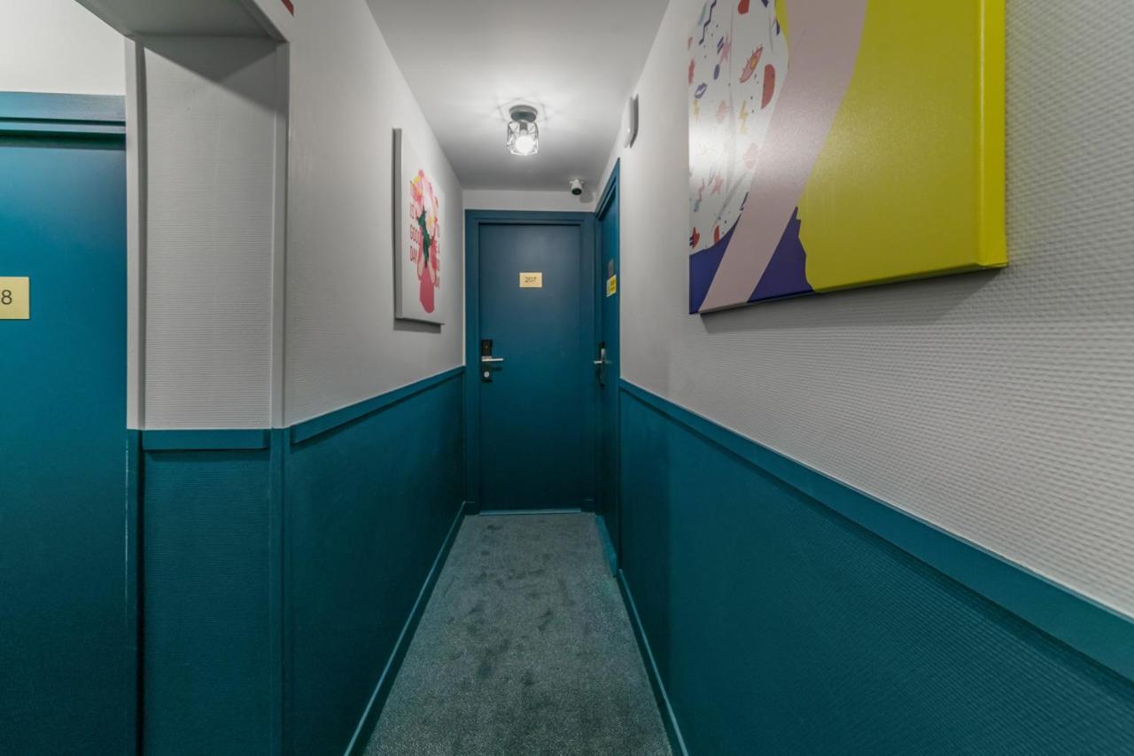 Standard Studio