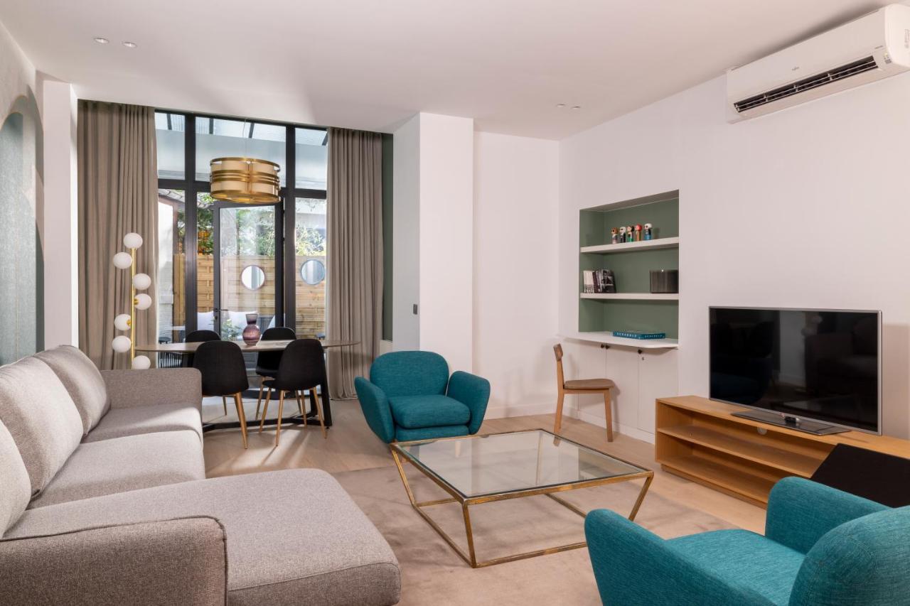 2 bedroom apartment Ground floor terraces 85m2