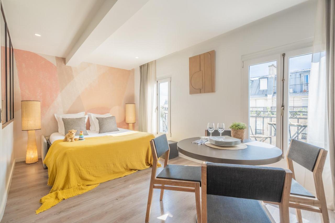 1 Bedroom Apartment Balcony City View 38m2