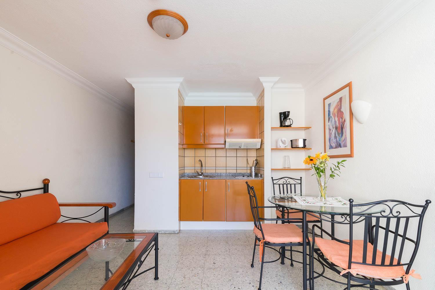 One-Bedroom Apartment