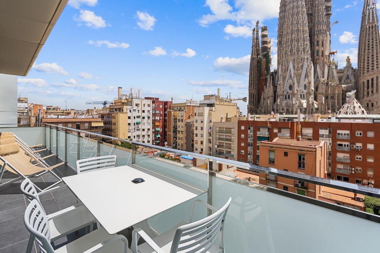 Four-Bedroom Apartment with City View,1498740040:JPEG