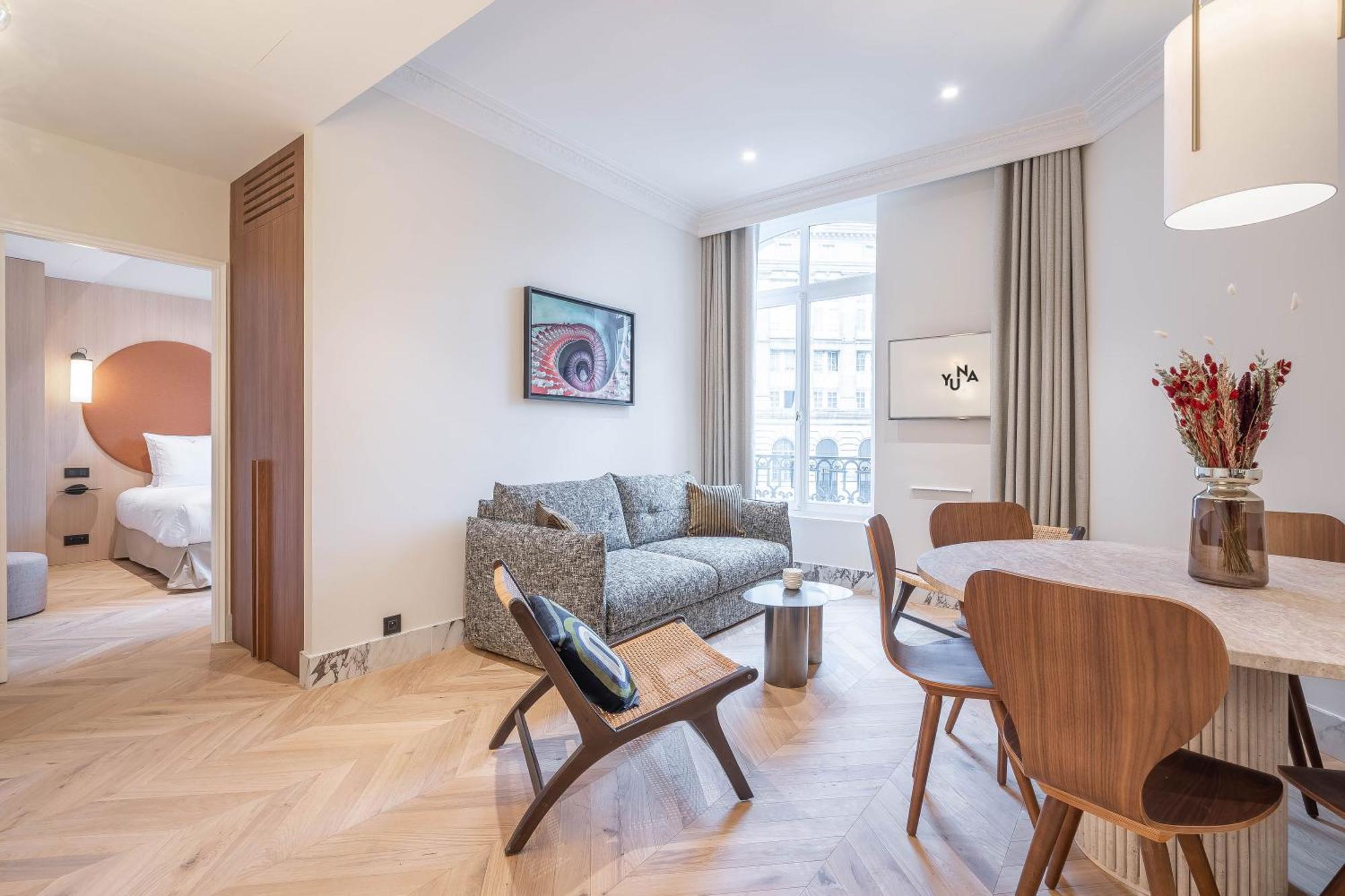 2 bedroom apartment Street View 70m2