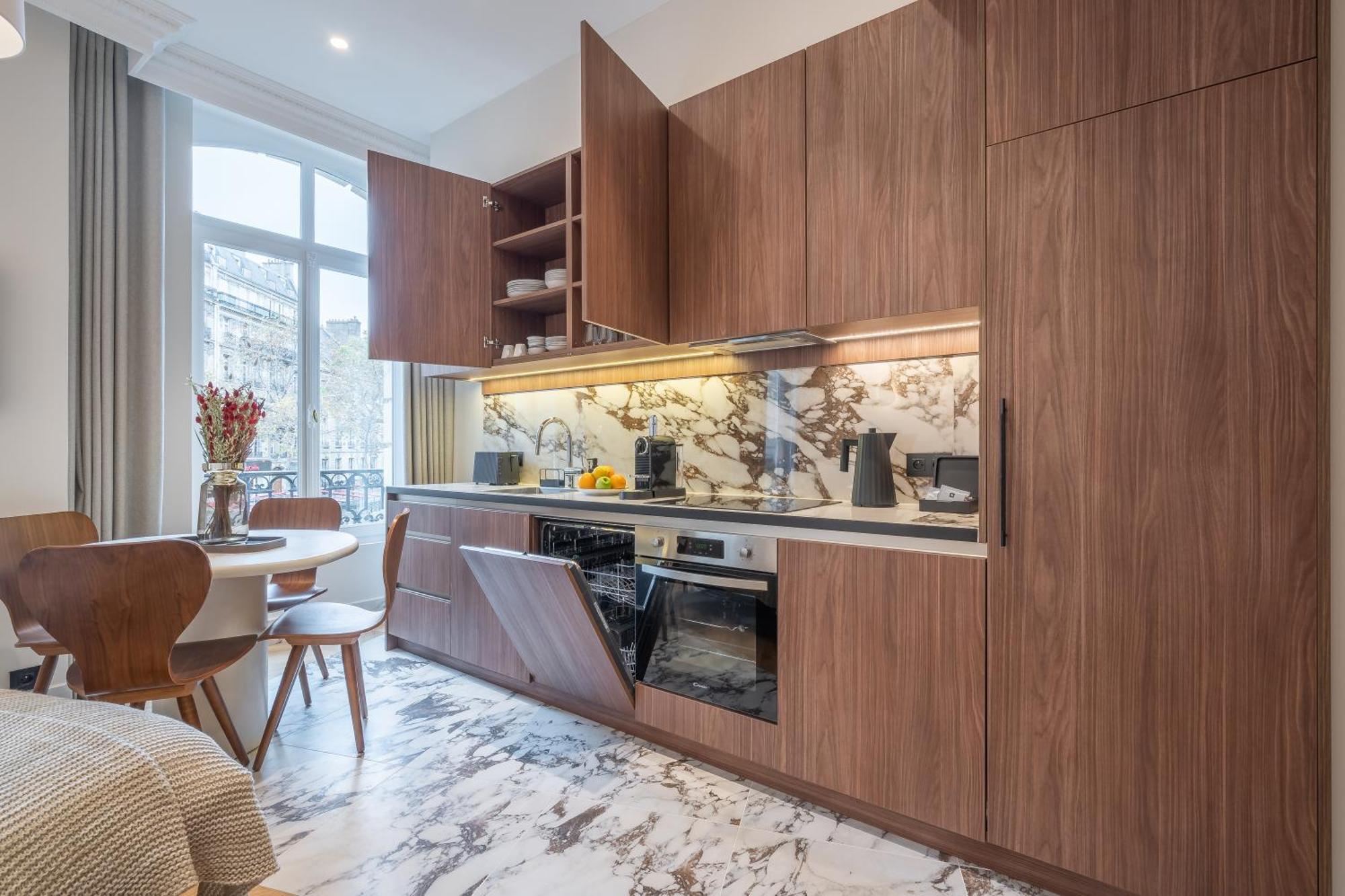 1 bedroom apartment Street View 40 m2