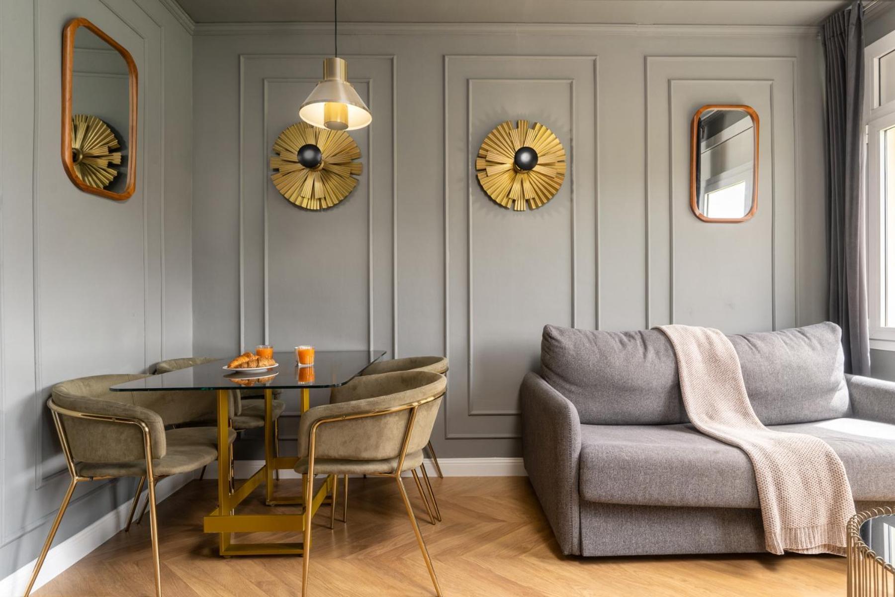 One-Bedroom Apartment