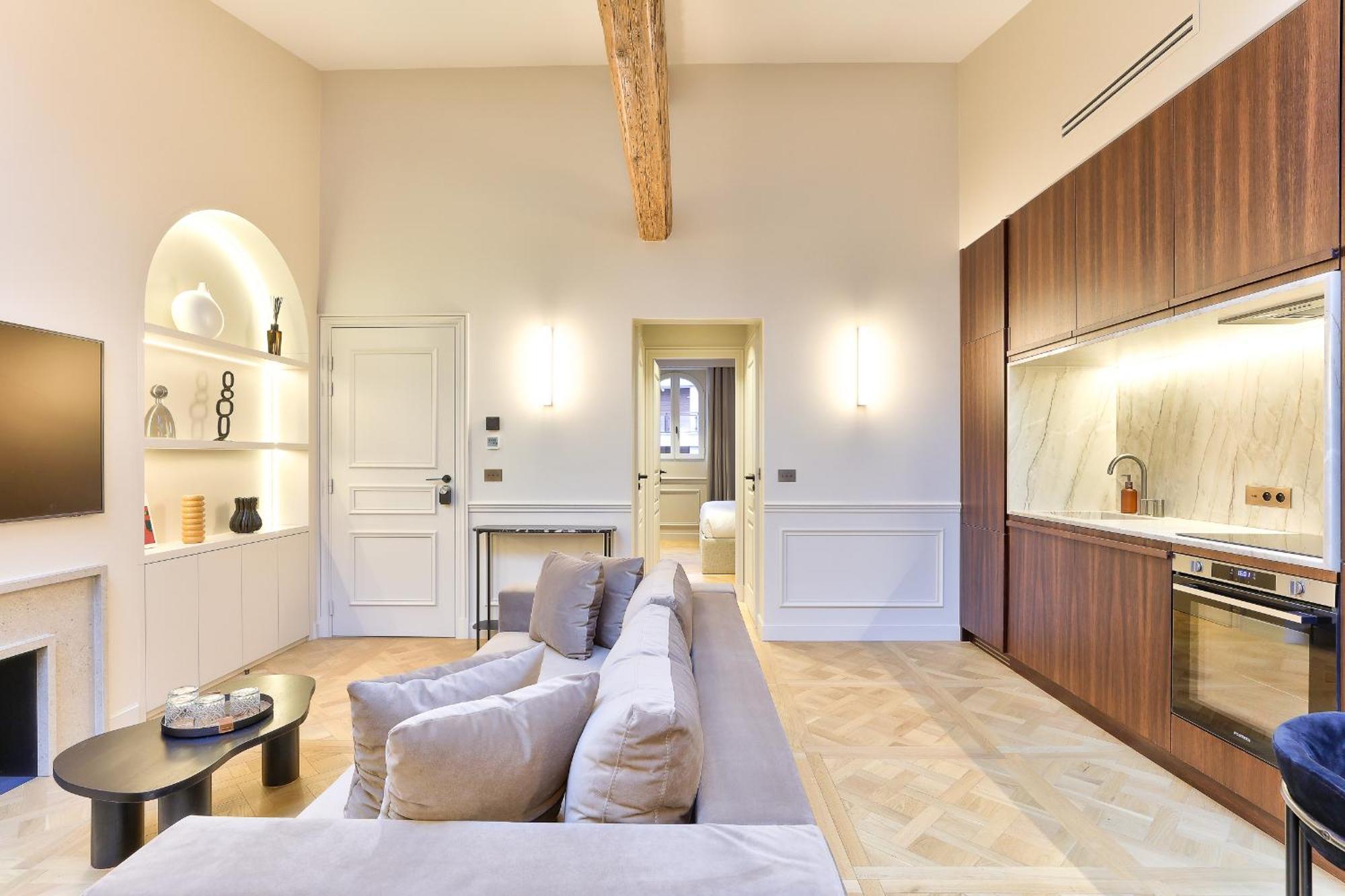 One-bedroom Loft Apartment
