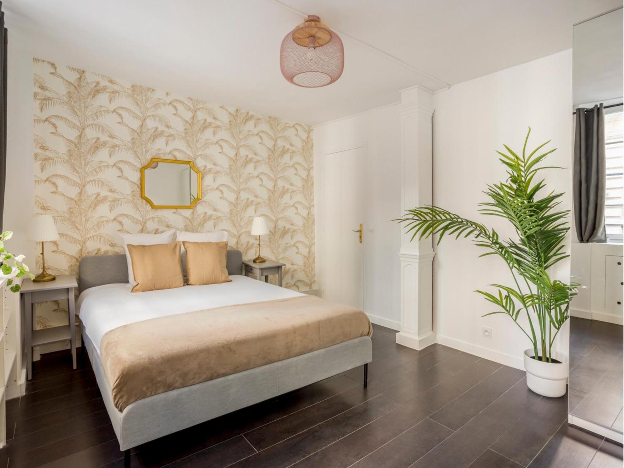 Five-Bedroom Apartment