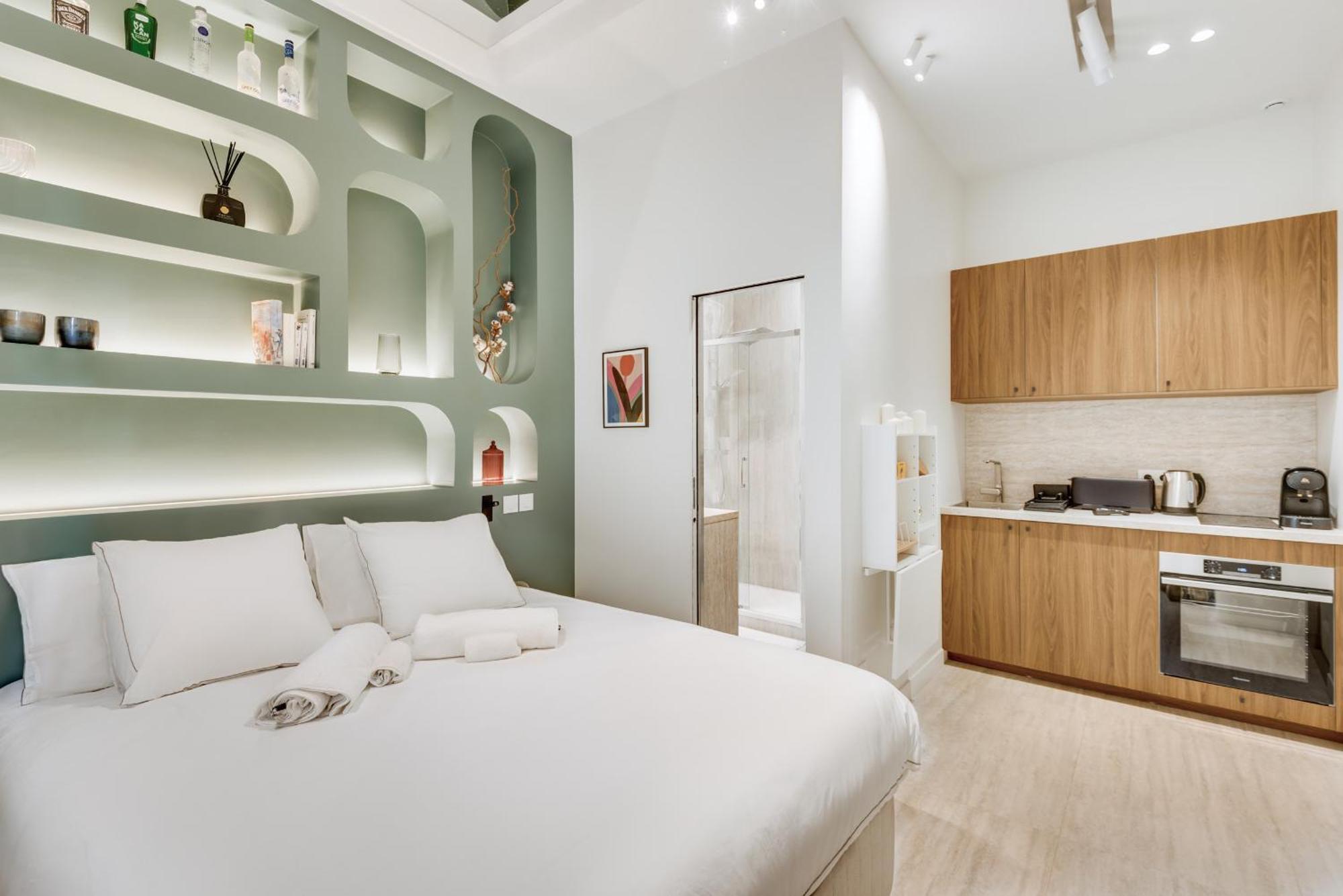One-Bedroom Apartment