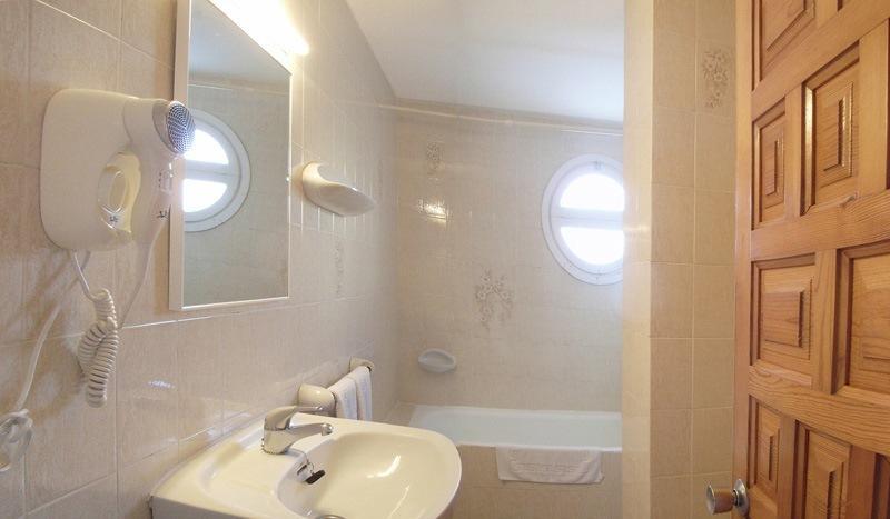 One-Bedroom Apartment,664181010:JPEG