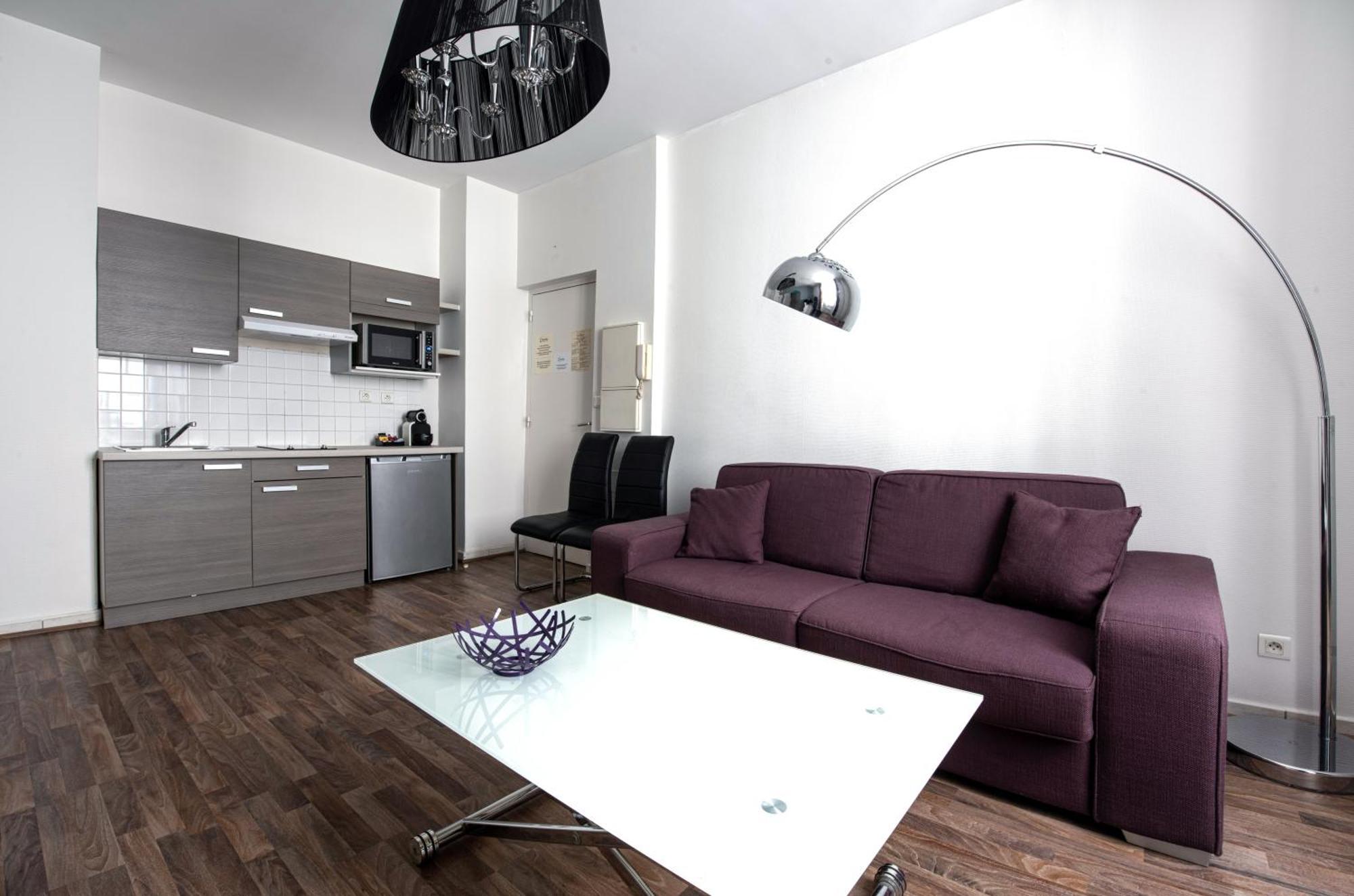 One-Bedroom Apartment