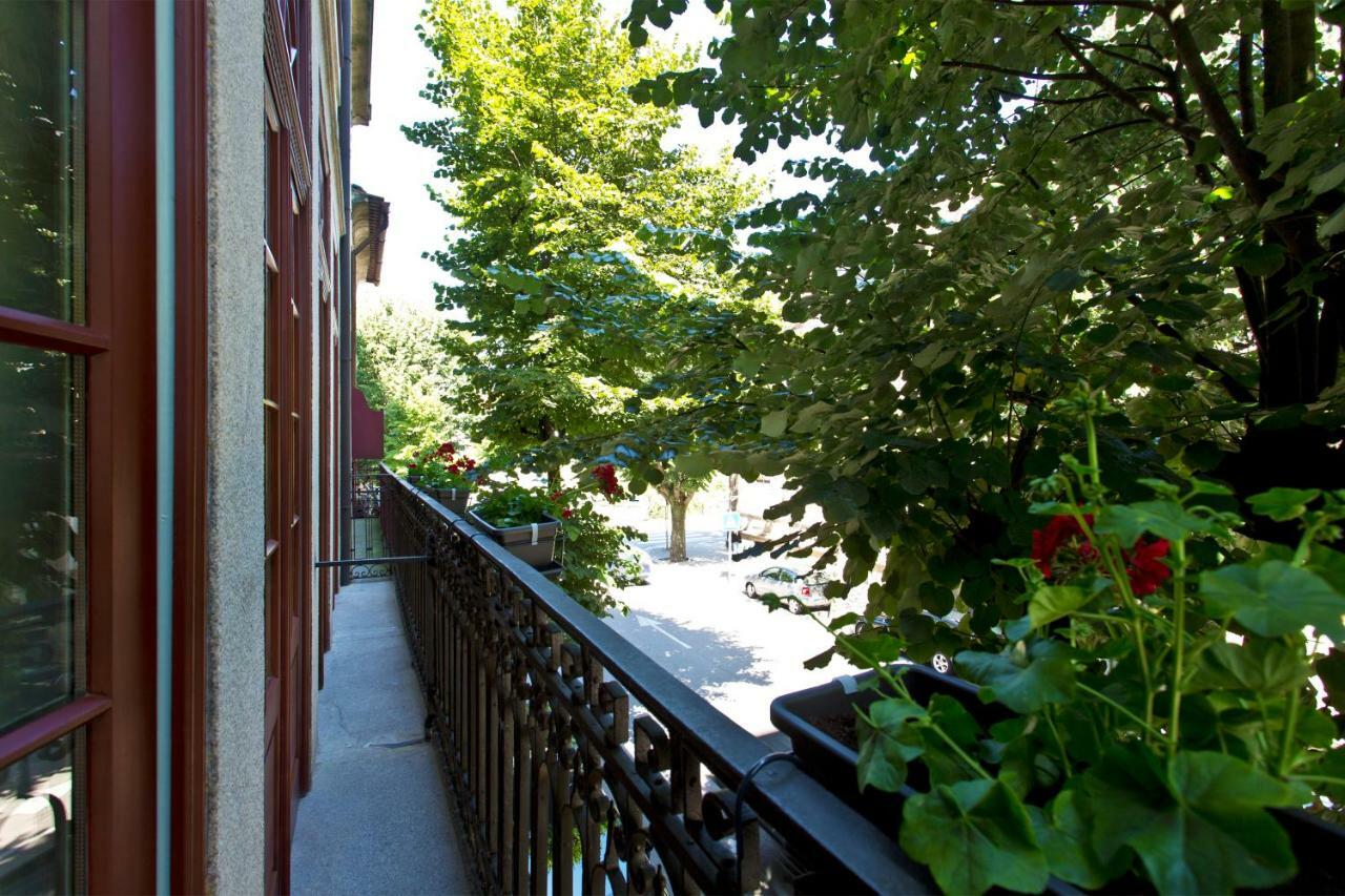 One-Bedroom Apartment with Balcony,851896874:JPEG