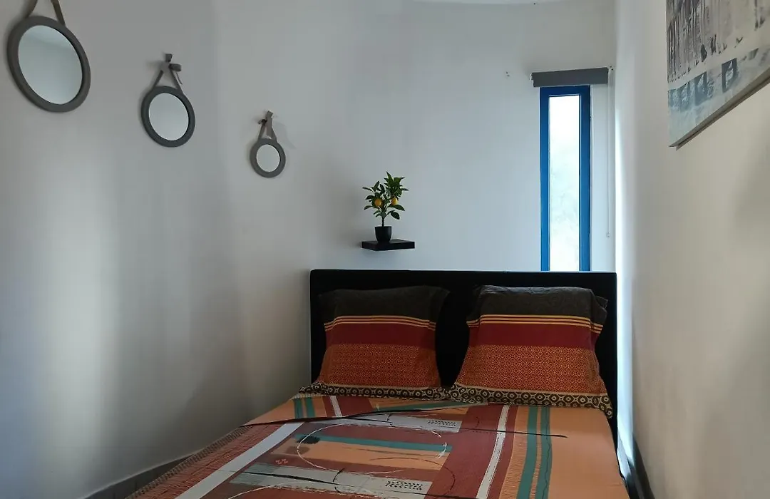 blue&yellow, appartement au calme, avec piscine, WIFI-1