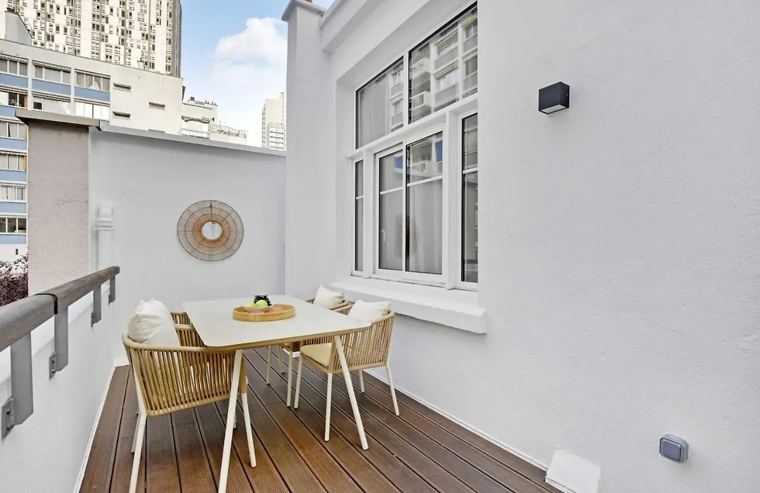Modern Apartment - 2Br-6P - Eiffel Tower-1