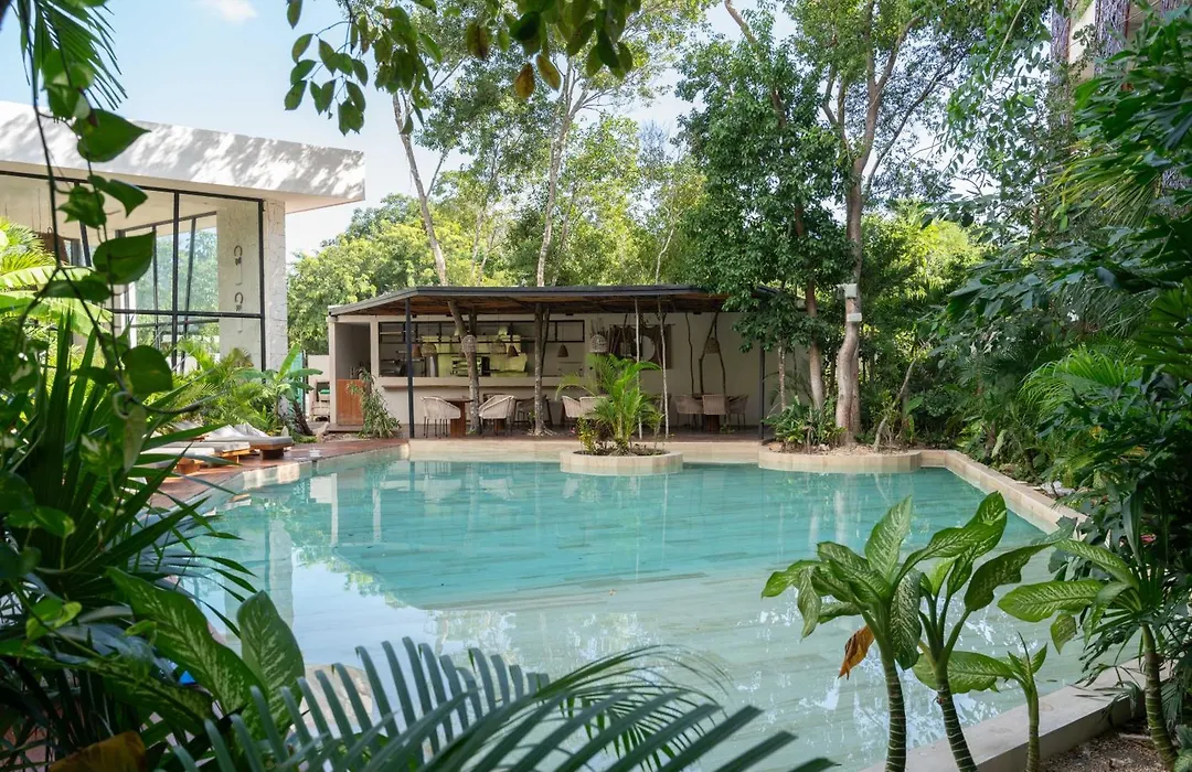 Jade Tulum-1