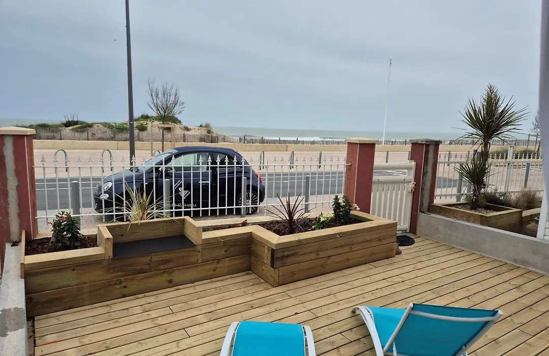 Joussac Côté Plage - Devant l'océan-1