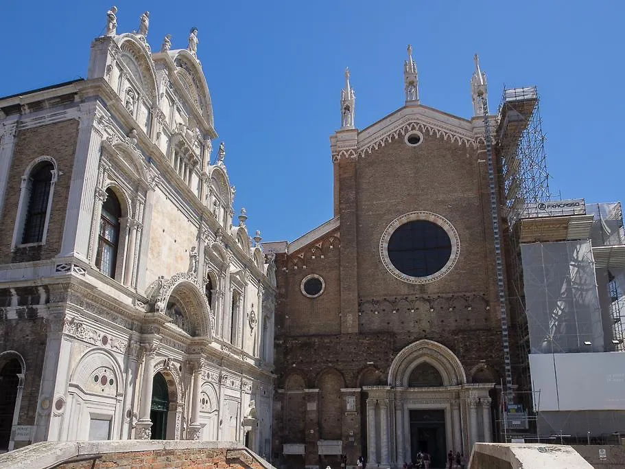 Casa San Giovanni E Paolo-1