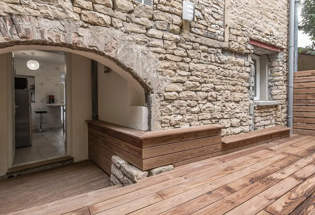 Appart Hôtel Bourgoin-1