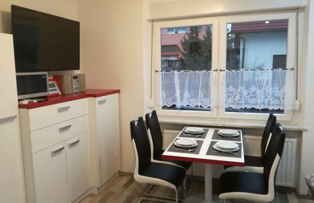 Apartment D&B-1