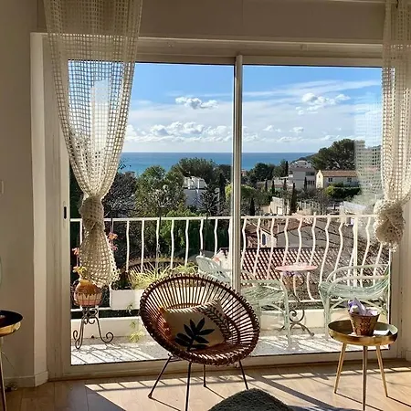 Appartement de charme vue mer-3