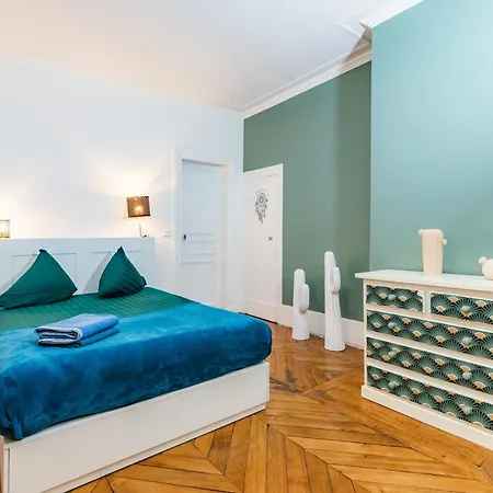 Top Appartement Avenue Ternes Paris-3