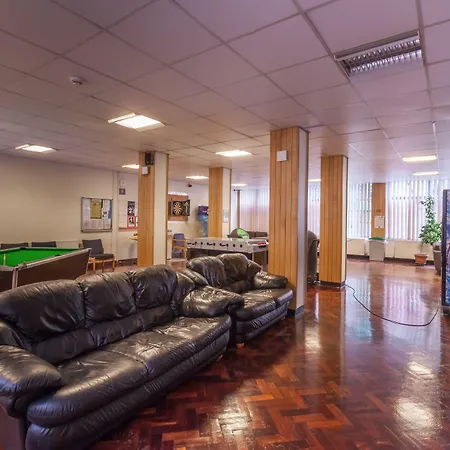Lse Carr-Saunders Hall-3