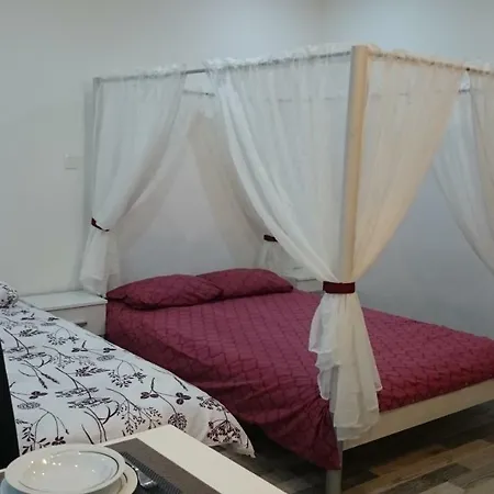Apartment D&B-3