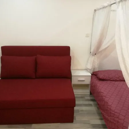 Apartment D&B-2