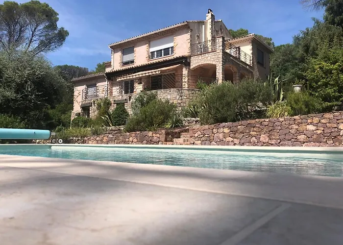  La Garriniere