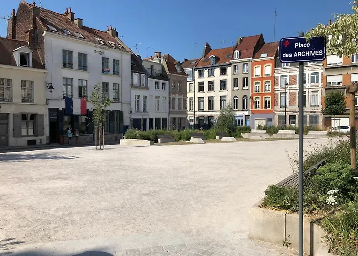 Little Plaza Appart'Hotel