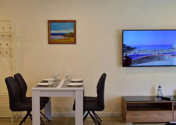 Apartment In Salou Next To The Beach For Families,Wifi