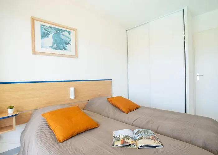 Apartment Golf De La Nivelle-4 By Interhome