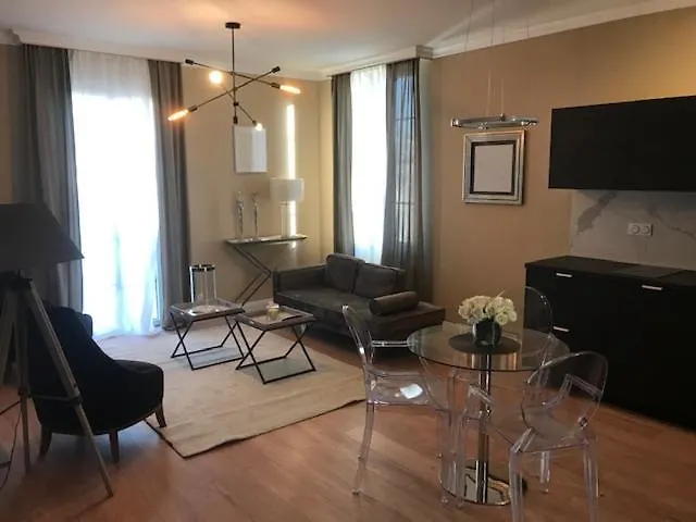 LAZARE Maison de Maître , appartements de standing avec parking privatif à seulement 7 minutes à pied du centre historique de Béziers