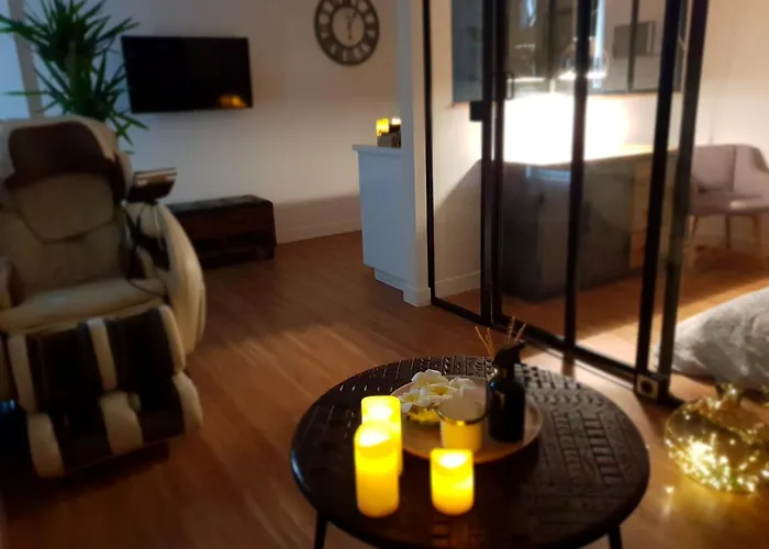 Suite room jacuzzi sauna privatif illimité Clisson