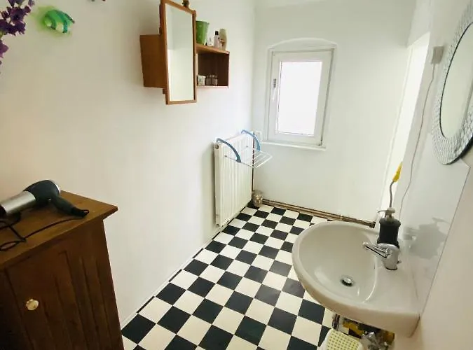 Hannover List 2 Bedroom Home Away From Home