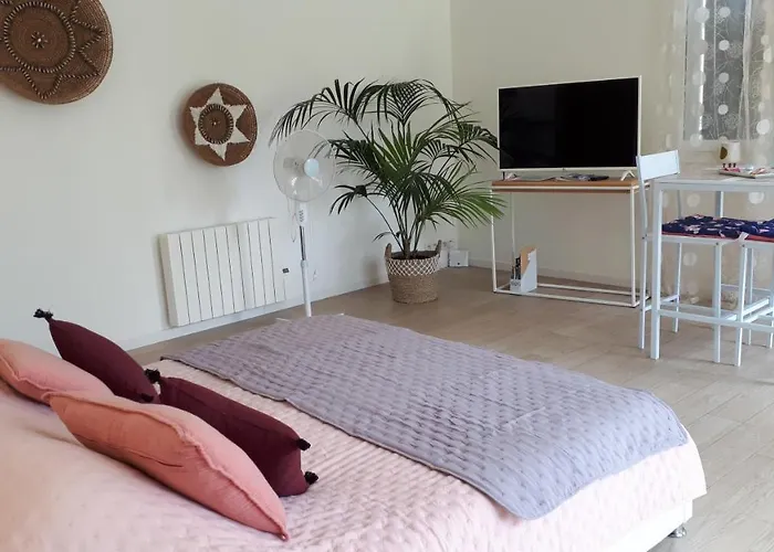 Studio indépendant mios bourg