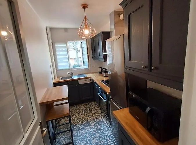 Bel appartement 2 pièces, sortie de métro ligne 8