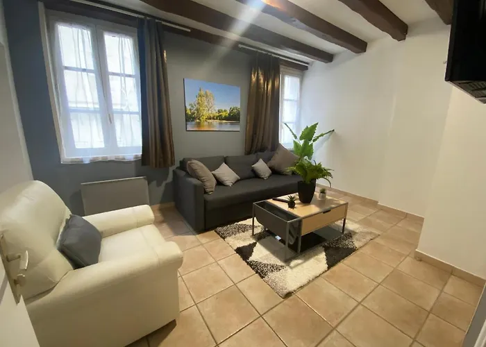 Logement de groupe au centre d'Azay le Rideau