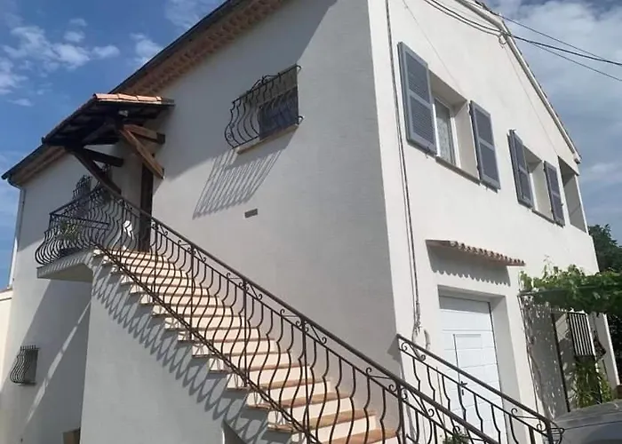 Appartement indépendant dans villa, entre Fréjus et St Raphaël