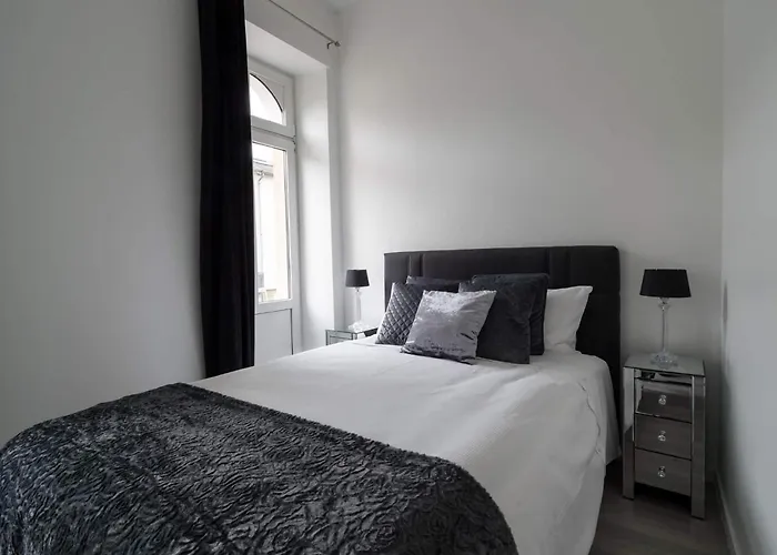 Executive Double Room With En-Suite In Guest House City Centre R4