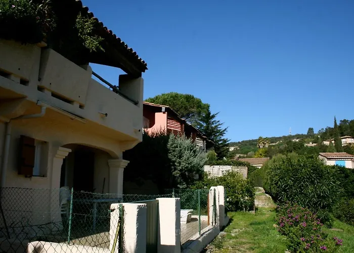 Coquet appartement dans mazet Ste Maxime Riviera