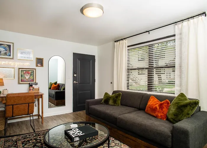 Abode Nashville - Marathon Village Near Downtown