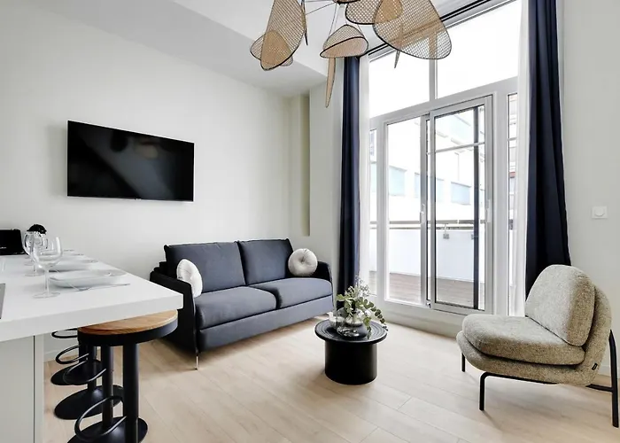 Modern Apartment - 2Br-6P - Eiffel Tower