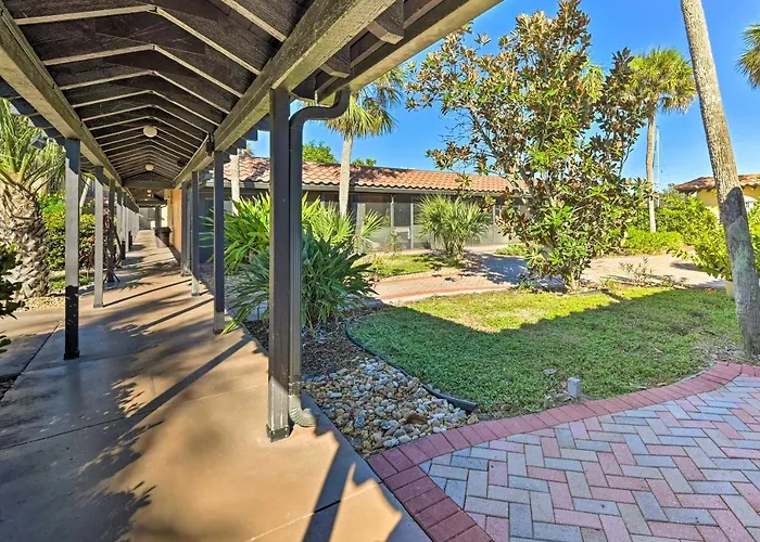 Naples Studio Near Everglades W/ Marina!