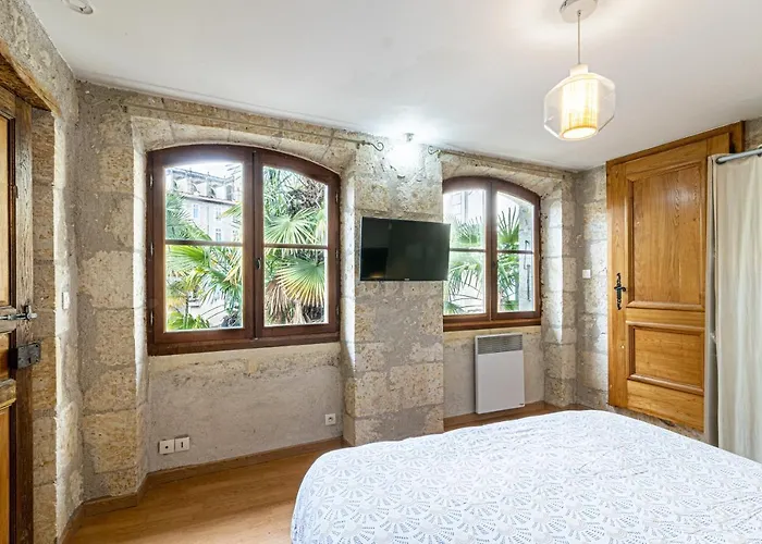 Superbe appartement, situé au cœur de la ville.