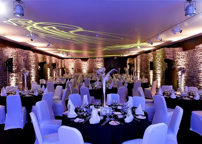 Crowne Plaza By Ihg