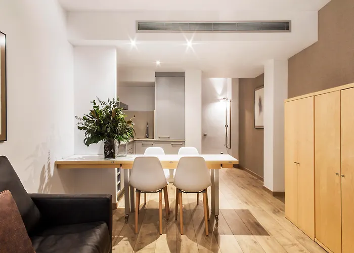  Barcelona Apartment Aramunt