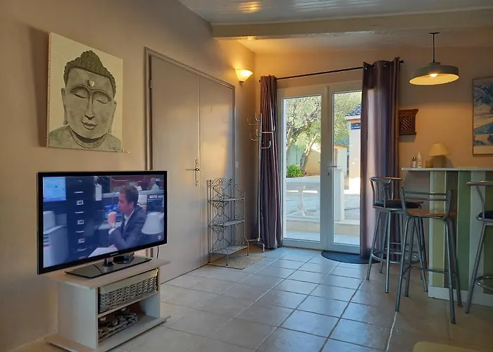 T2 de charme 55 m² au calme avec terrasse ombragée 40m2