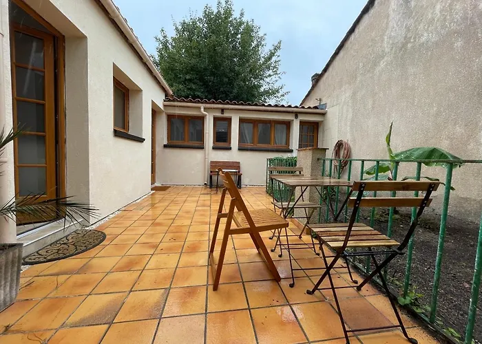 Proche Bordeaux centre, Kedge,stade ,hopitaux et universitée Appartement cosy avec cuisine équipée et terrasse ensoleillée