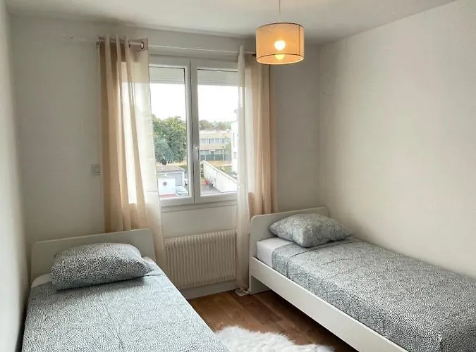 Bel appartement Meyzieu centre proche Tramway