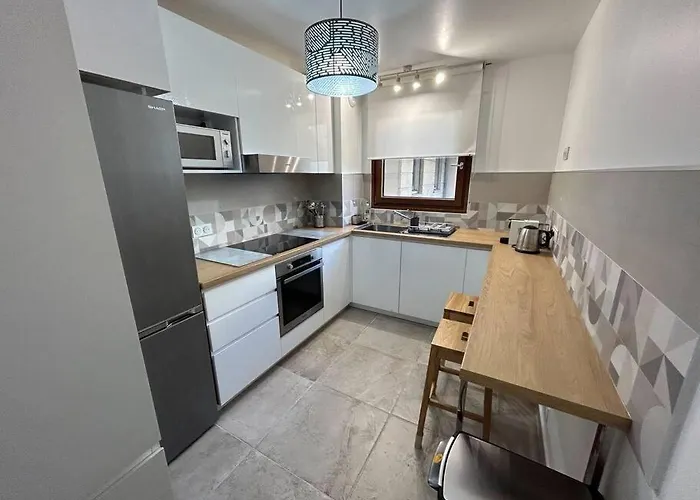 Splendid 92M2 Renovated, 4 Rooms