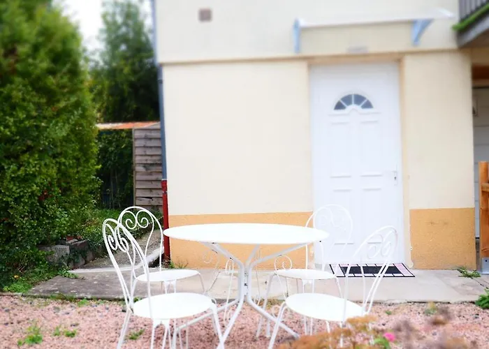 NOUVEAUTE 2024 Appartement Design avec jardin